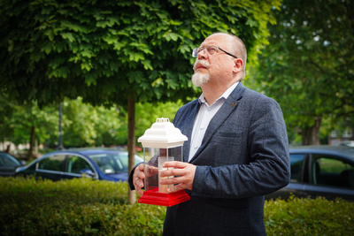 Znicze pamięci w 76. rocznicę śmierci rtm. Witolda Pileckiego – Warszawa, 25 maja 2024. Na zdj. dyrektor BUWiM IPN Adam Siwek. Fot. Mateusz Niegowski (IPN)