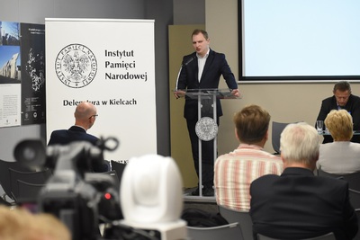 Konferencja naukowa „Relacje polsko-żydowskie w XX wieku. Badania – kontrowersje – perspektywy”. Colloquium VI: Stereotypizacja w badaniach nad relacjami polsko-żydowskimi. Fot. Dariusz Skrzyniarz