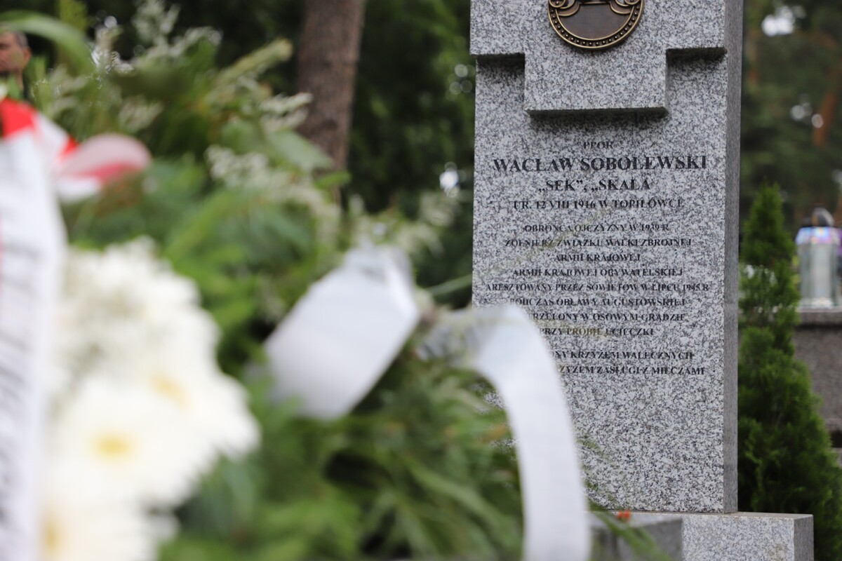 Uroczystości pogrzebowe ppor. Wacława Sobolewskiego ps. "Sęk", "Skała" - Augustów, 18 lipca 2022, Fot. Natalia Krzywicka Uroczystości pogrzebowe ppor. Wacława Sobolewskiego ps. "Sęk", "Skała" - Augustów, 18 lipca 2022, Fot. Natalia Krzywicka