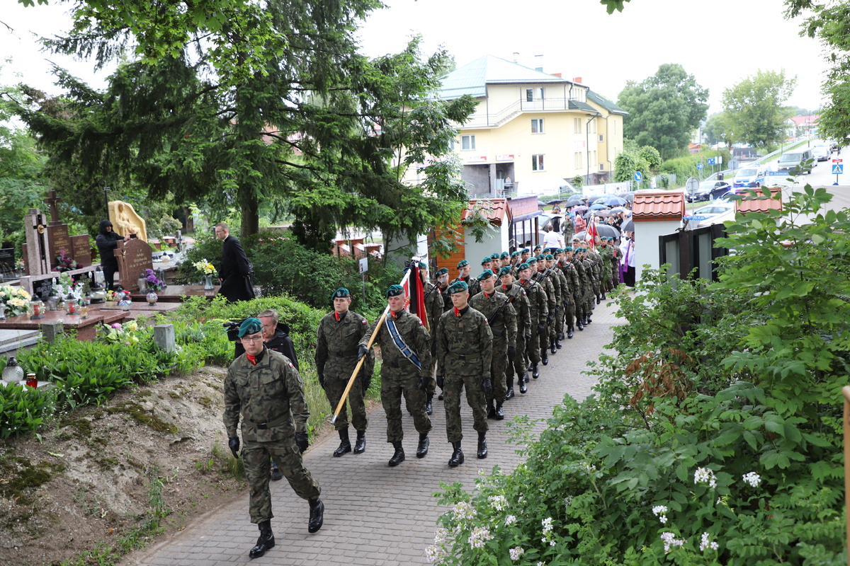 Uroczystości pogrzebowe ppor. Wacława Sobolewskiego ps. "Sęk", "Skała" - Augustów, 18 lipca 2022, Fot. Natalia Krzywicka Uroczystości pogrzebowe ppor. Wacława Sobolewskiego ps. "Sęk", "Skała" - Augustów, 18 lipca 2022, Fot. Natalia Krzywicka