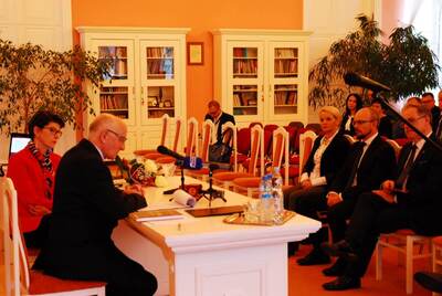 Promocja książki „Obława Augustowska 1945. Okoliczności i ofiary w dokumentach archiwalnych”. Fot. Ryszard Jarmołowicz (AP Suwałki)