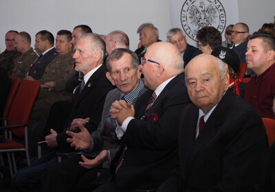 Uczestnicy gali wypełnili po brzegi salę konferencyjną białostockiego Oddziału IPN