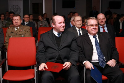 Wiceprezes IPN Jan Baster i dyrektor Oddziału dr hab. Piotr Kardela