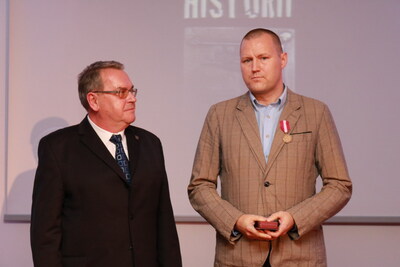 Wiceprezes IPN Jan Baster i Krzysztof Jodczyk