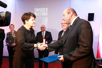 Gratulacje od dyrektora Piotra Kardeli