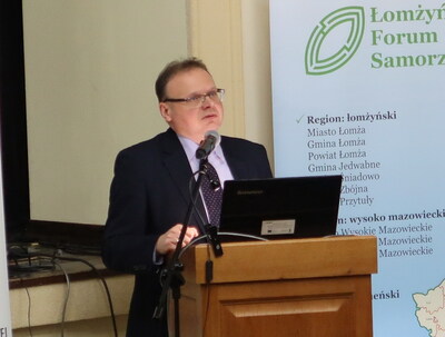 Referat wygłasza dr hab. Krzysztof Sychowicz, naczelnik OBBH IPN w Białymstoku