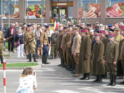 Marsz zatrzymał się przed Pomnikiem Ofiar Katastrofy Smoleńskiej