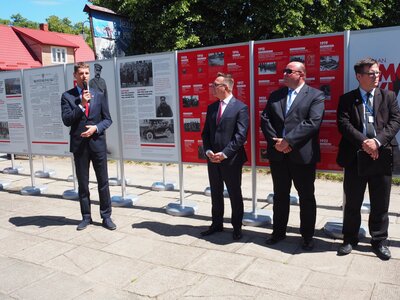 Poseł Dariusz Piontkowski przypomniał, że powinniśmy cieszyć się ze 100-lecia odzyskania Niepodległości