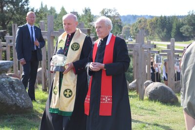 Modlitwa u stóp Góry Krzyży