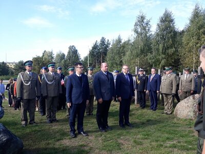Zebrani oddają hołd ofiarom Obławy Augustowskiej
