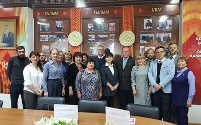 Uczestnicy spotkania z delegacją IPN