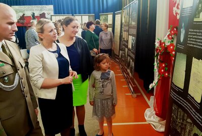 Wystawa wzbudziła duże zainteresowanie uczestników uroczystości