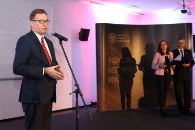 Przemawia prezes IPN dr Jarosław Szarek