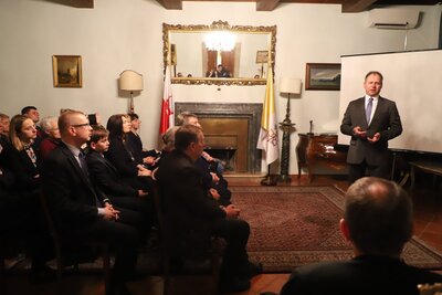 Uczestnicy spotkania w Ambasadzie RP przy Stolicy Apostolskiej