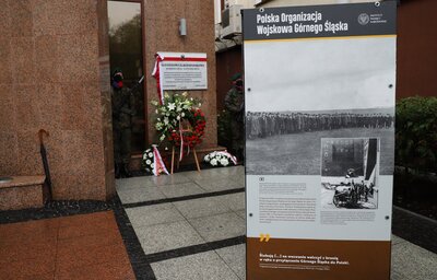 Odsłonięcie tablicy Alfonsa Zgrzebnioka i otwarcie wystawy „Powstania Śląskie 1919–1921”, fot. A. Piekarska IPN Białystok