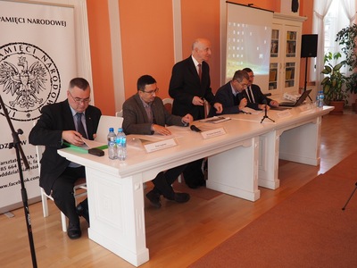 Uczestnicy pierwszej części obrad