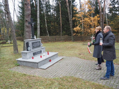 Zbiorowe mogiły ofiar zbrodni niemieckich w Grabówce
