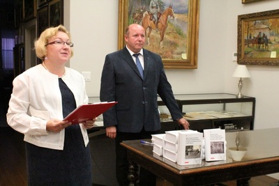 Promocję połączoną z wykładem dr. hab. Kardeli prowadziła Prezes Instytutu Józefa Piłsudskiego dr Iwona Korga