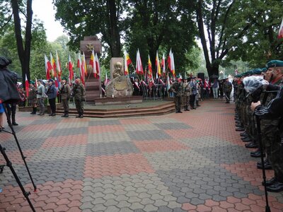Uroczystość przy Krzyżu Katyńskim
