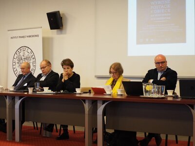 Referenci plenarnej części obrad