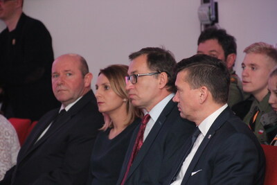 Prezes IPN wraz z dyrektorami oddziałów