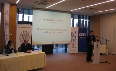 Panel II - referent: dr Paweł P. Warot