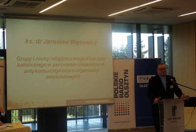 Panel IV, cześć II - Pierwszym prelegentem jest ks. dr Jarosław Wąsowicz