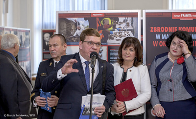 Wernisaż wystawy „Zbrodnie komunistyczne w Marynarce Wojennej w okresie stalinowskim” w Sejmie RP – 9 stycznia 2018. Fot. Marcin Jurkiewicz (IPN)