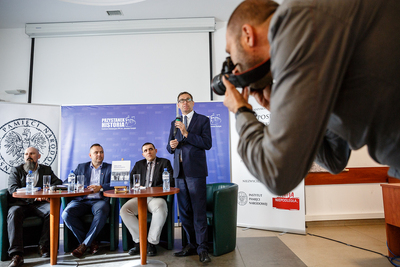 Promocja książki „Brudne wspólnoty. Przestępczość zorganizowana w PRL w latach siedemdziesiątych i osiemdziesiątych XX w.” – Warszawa, 6 czerwca 2018. Fot. Sławek Kasper (IPN)