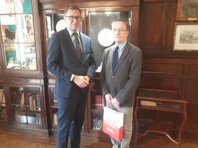 Spotkanie delegacji IPN w Instytucie Polskim i Muzeum im.Sikorskiego w Londynie. Na zdjęciu Jarosław Szarek, prezes IPN i Krzysztof Barbarski, prezes Instytutu Polskiego.