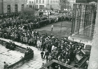 Fotografie z uroczystości 3 maja 1981 r. w Elblągu
