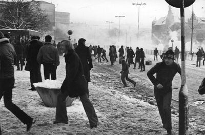Fotografia przedstawiająca pierwsze dni stanu wojennego w Gdańsku