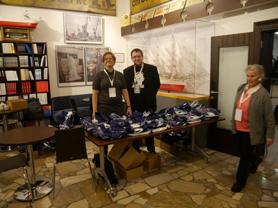 Uczestnikom Kongresu wręczyliśmy pakiety z materiałami IPN