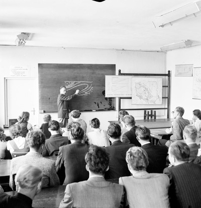 Fot. Politechniki Gdańskiej ze zbiorów Muzeum Gdańska, autor Kazimierz Lelewicz, ze strony: dziedzictwo-gdansk.pl