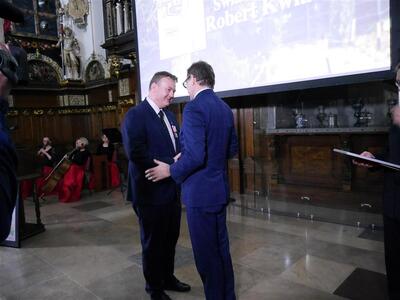 Nagrodę otrzymuje Robert Kwiatek