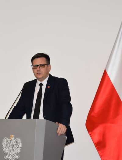Konferencja naukowa w 40. rocznicę powołania Wojskowych Obozów Internowania