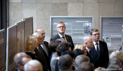 Wernisaż wystawy „I nazywali to Wojskiem Polskim…! Wojskowe Obozy Internowania w Polsce (1982-1983)...” – Warszawa, 8–13 listopada 2017. Fot. Marcin Jurkiewicz (IPN)