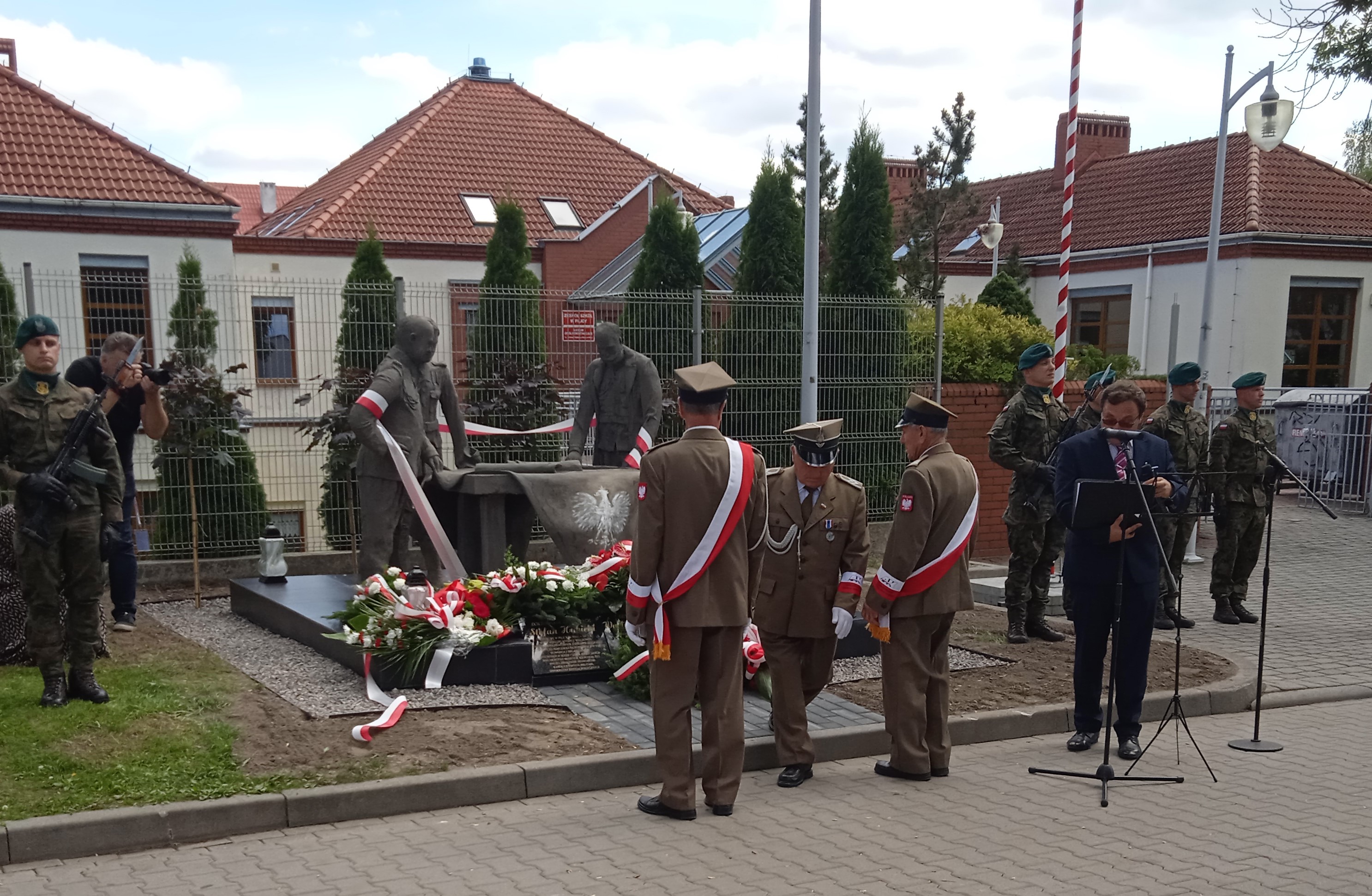 Uroczystość odsłonięcia pomnika Trzech Generałów – Pilica, 7 sierpnia 2022