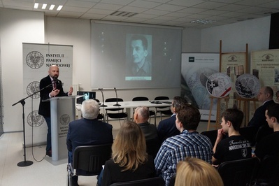 Powitanie uczestników spotkania - Ryszard Mozgol (naczelnik OBEN IPN Katowice).