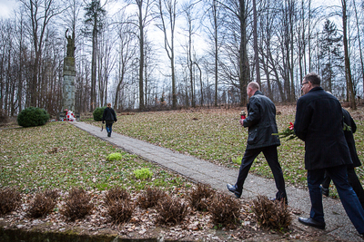 Pomnik lotników Stanisława Wigury i Franciszka Żwirki koło Cieszyna. Fot. Sławek Kasper (IPN)