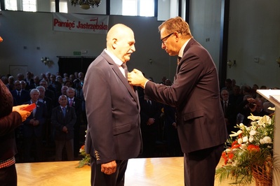 Uroczystość wręczenia Krzyży Wolności i Solidarności w Jastrzębiu-Zdroju.