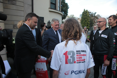 XIII Pielgrzymka biegowa do grobu bł. ks. Jerzego Popiełuszki – Katowice – Warszawa, 13–14 września 2018. Fot. P. Życieński (IPN)