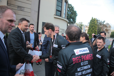 XIII Pielgrzymka biegowa do grobu bł. ks. Jerzego Popiełuszki – Katowice – Warszawa, 13–14 września 2018. Fot. P. Życieński (IPN)