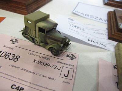 Model Olafa Kujawy ciągnik atyleryjski C4P.