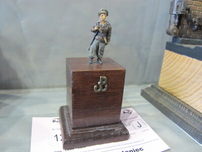 Model Tymoteusza Leszczyńskiego figurka Mały Powstaniec.