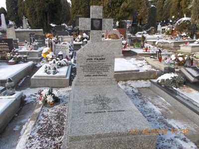 Grób Jana Filarego po remoncie.