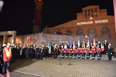 Uroczystość upamiętniająca ofiary pacyfikacji kopalni „Wujek”.