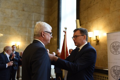 Uroczystość wręczenia Krzyży Wolności i Solidarności w Katowicach.