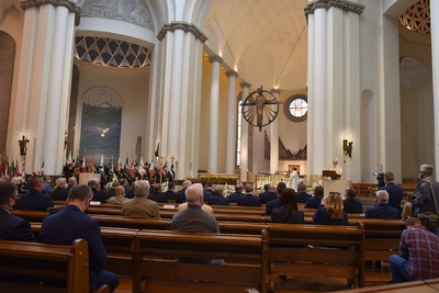 Uroczysta msza św. koncelebrowana pod przewodnictwem metropolity katowickiego abp. Wiktora Skworca, z udziałem sygnatariuszy Porozumienia Jastrzębskiego i Porozumienia Katowickiego została odprawiona w Archikatedrze Chrystusa Króla w Katowicach. Fot. M. Kobylańska