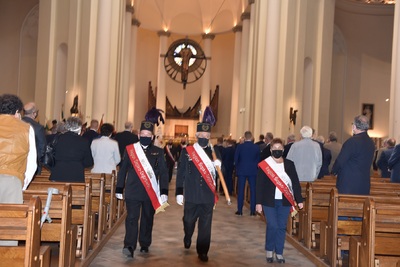 Uroczysta msza św. koncelebrowana pod przewodnictwem metropolity katowickiego abp. Wiktora Skworca, z udziałem sygnatariuszy Porozumienia Jastrzębskiego i Porozumienia Katowickiego została odprawiona w Archikatedrze Chrystusa Króla w Katowicach. Fot. M. Kobylańska